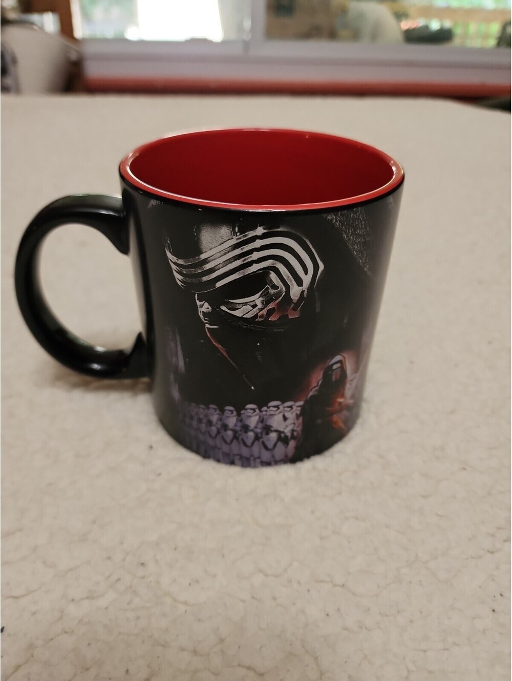 Star Wars Kylo Ren 20oz Oversized Ceramic Mug Red Interior Silver Buffalo 2015